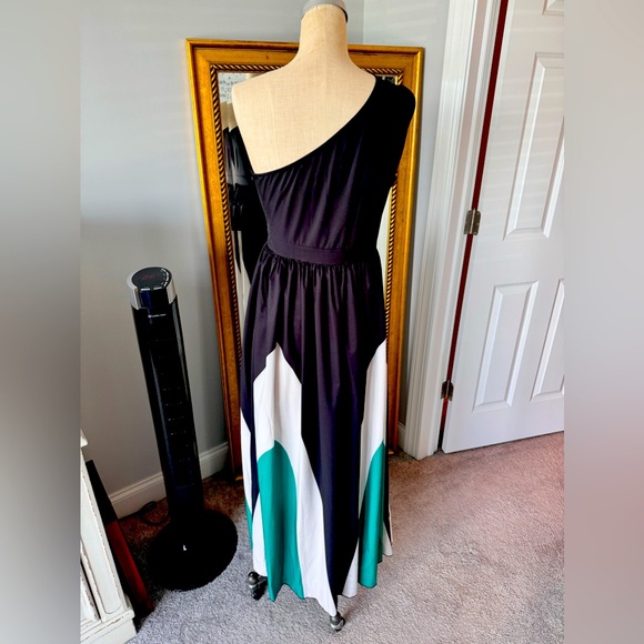 One shoulder maxi dress size L - Picture 2 of 2